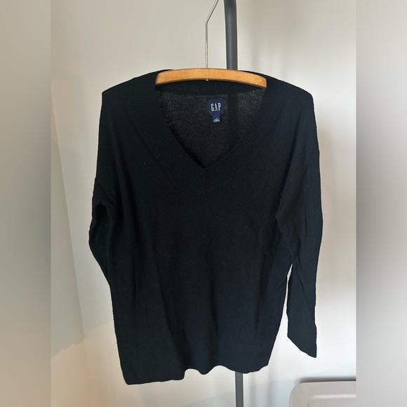 Wool Blend GAP Classic Black Knit Sweater - Picture 1 of 5